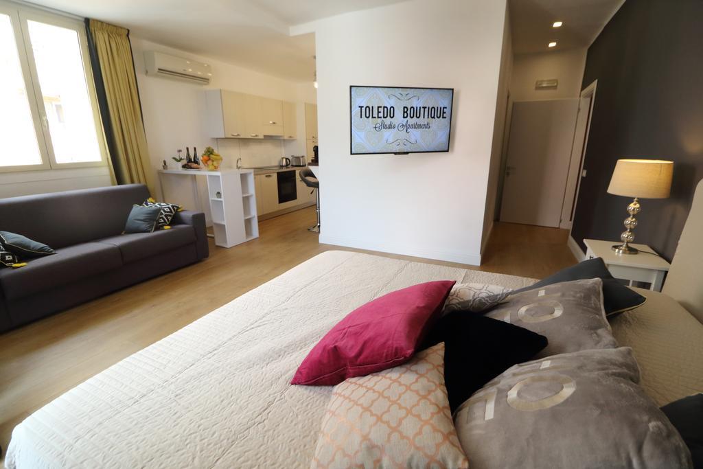 Toledo Boutique Studio Apartments Naples Luaran gambar