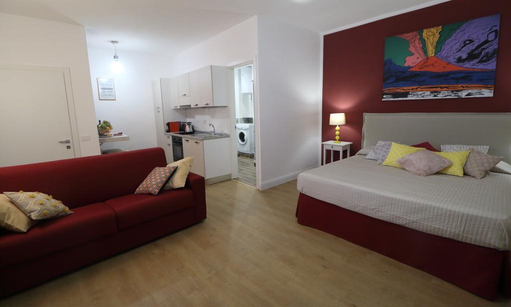 Toledo Boutique Studio Apartments Naples Luaran gambar