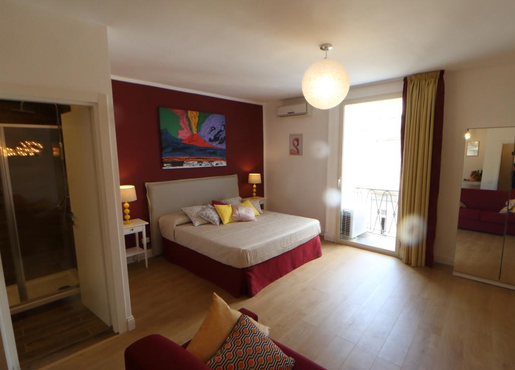 Toledo Boutique Studio Apartments Naples Luaran gambar