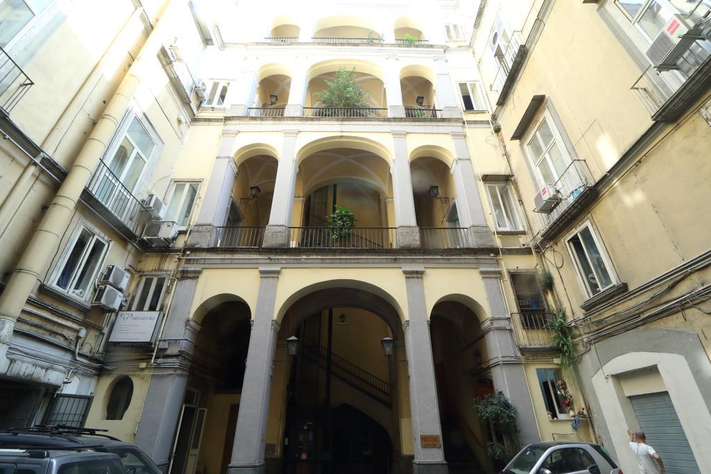 Toledo Boutique Studio Apartments Naples Luaran gambar